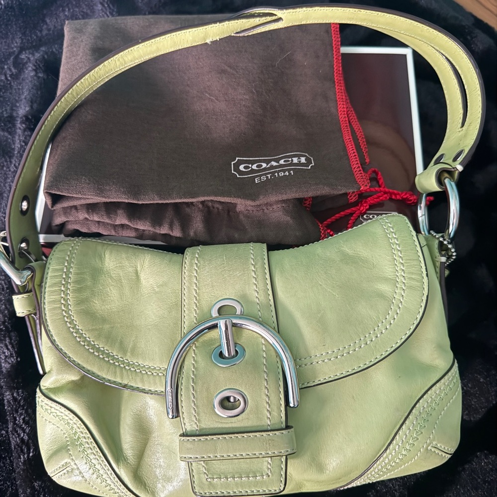 Vintage Coach Light Green (Pear) Leather Handbag